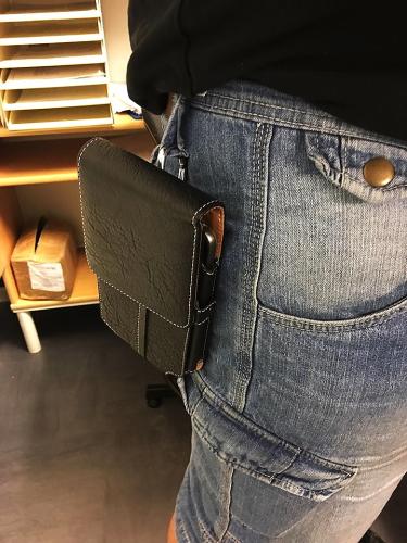 billigamobilskydd.seUniversal vertikal wallet för bälte (6.0