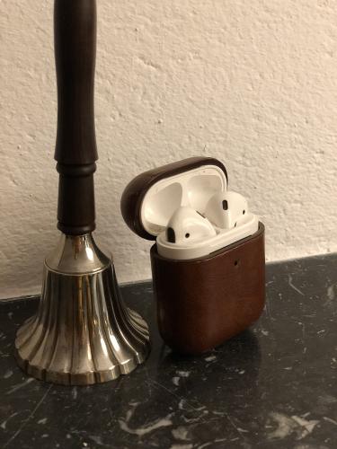 Apple AirPods Crazy Horse Fodral